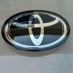 2021-2023 Toyota Camry RAV4 Front Grille Emblem Radar OEM 90975–A2009 /T2031