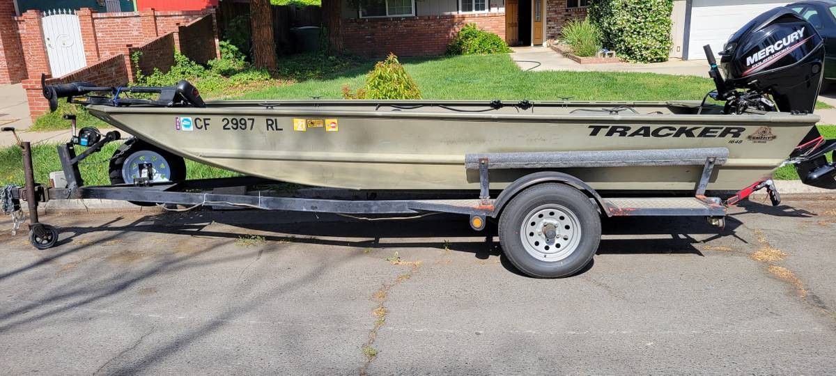 Tracker Grizzly Boat 1648
