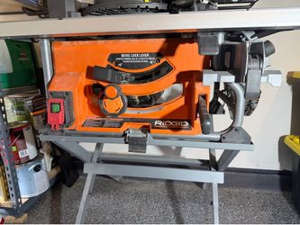 RIDGID R4518 10" Table Saw with RIDGID Stand
