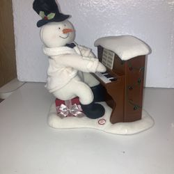 2005 Hallmark Piano Playing Snowman 