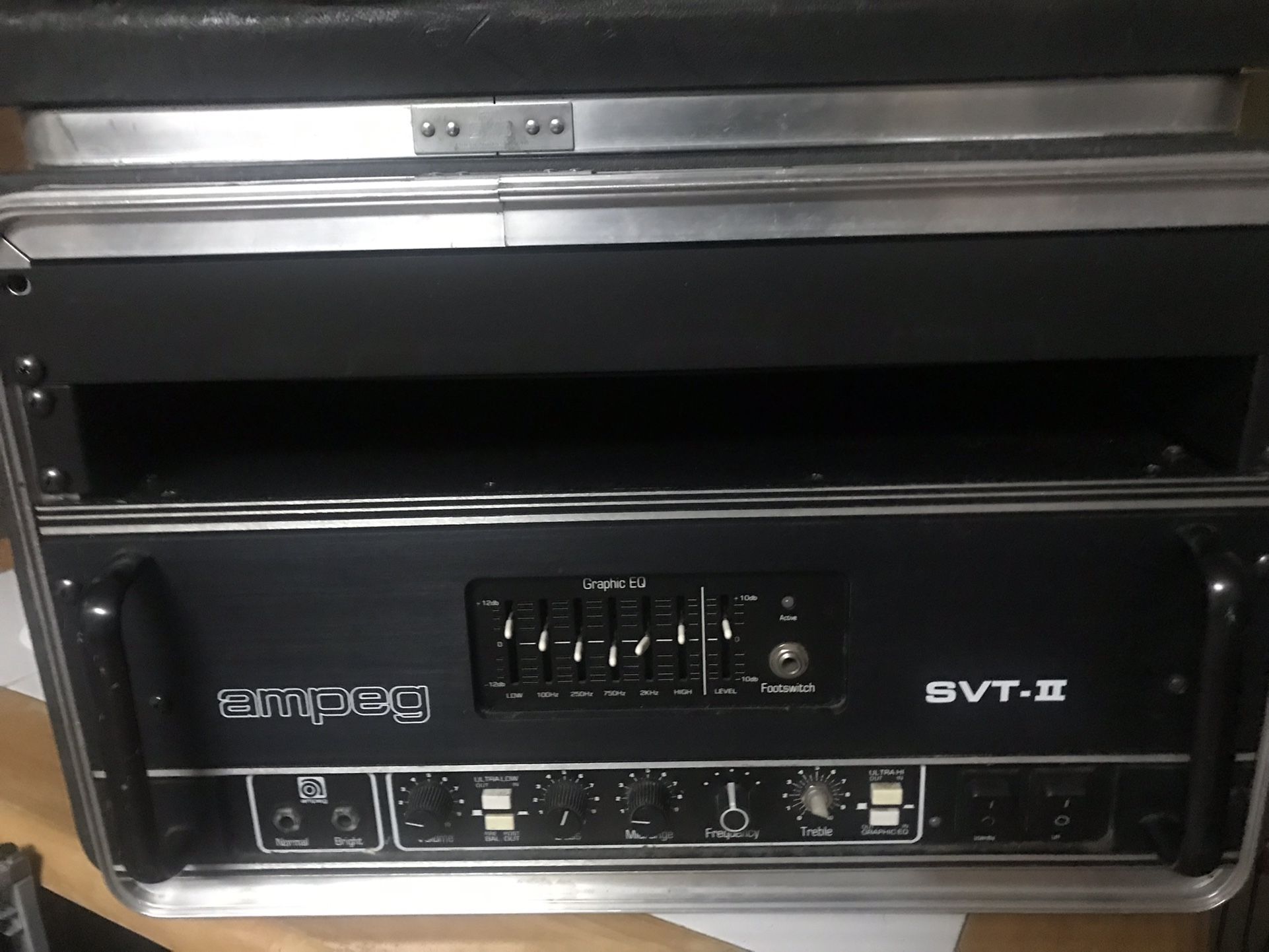 Ampeg SVT-II 300 Watt Bass amp