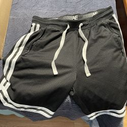 American eagle shorts Size m