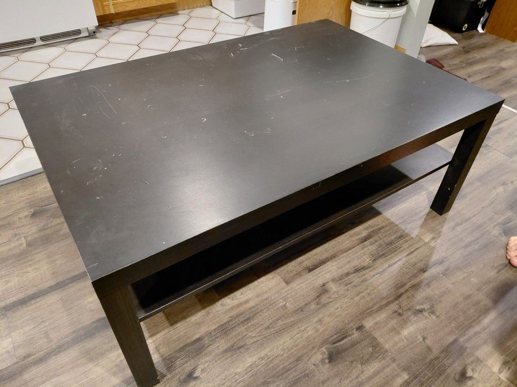 Small Shitty Coffee Table