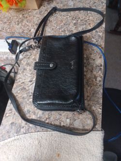 THE SAK CELLPHONE WALLET.