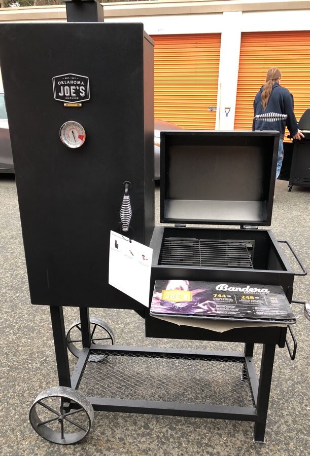 Brand new Oklahoma Joe’s smoker Bandera