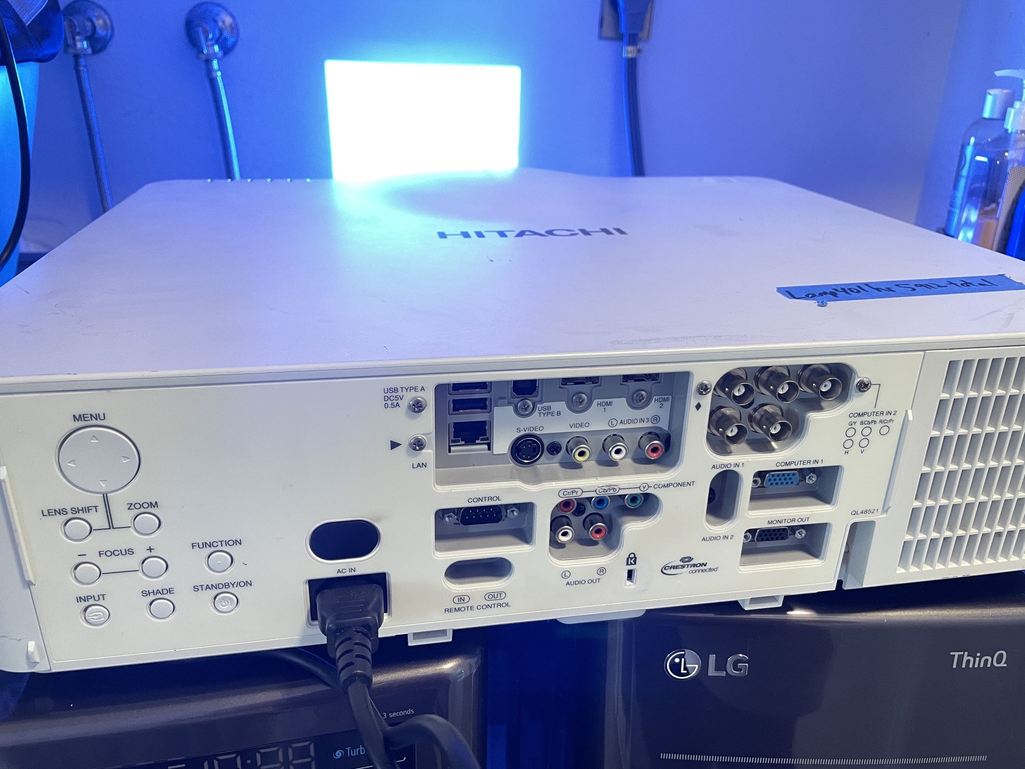 Hitachi 4200 Lumens HDMI Projector