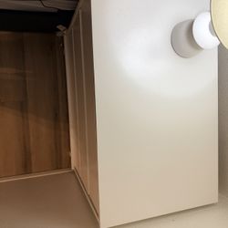 Scandinavian-Style White 3-Drawer Dresser – Excellent Condition