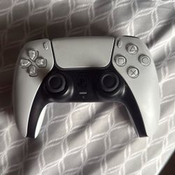 White PS5 Controller 