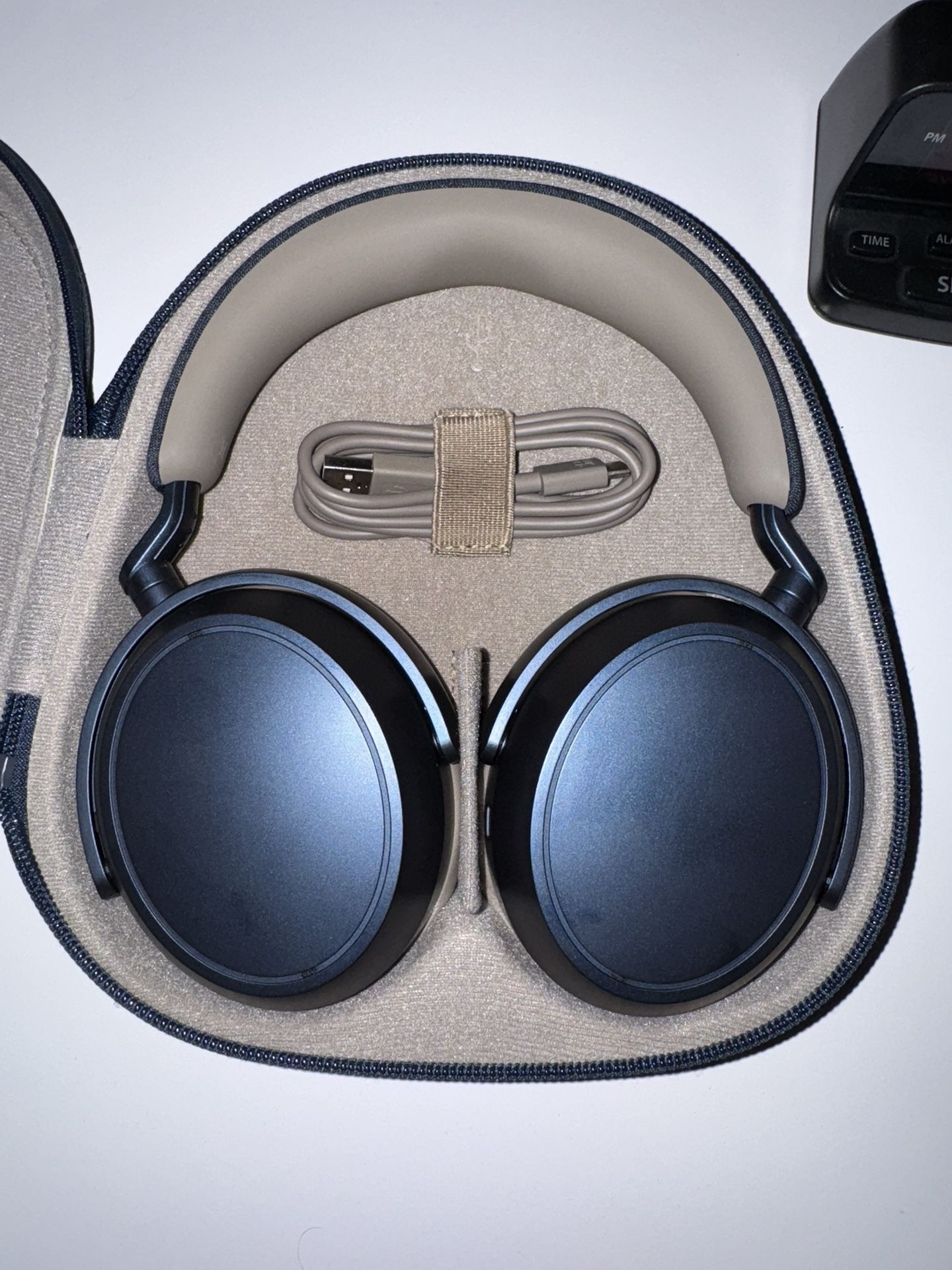 Sennheiser Momentum 4 Headphones (Blue)