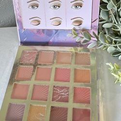 BRAND NEW ✨️Nicole Miller New York~BARE EYESHADOW PALETTE✨️Total Of 16 Shades! 
