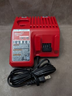 Milwaukee Dual M12&M18 Charger
