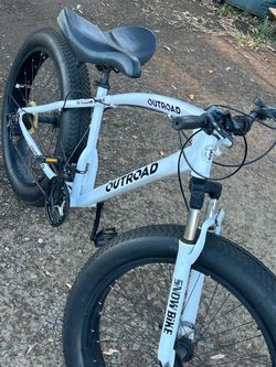Mountain Bike OUTROAD  fat tire in very good condition