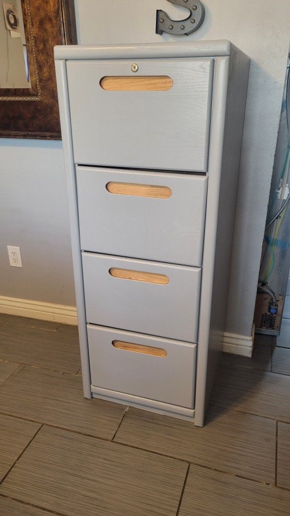 NICE WOODEN GRAY FILE CABINET 