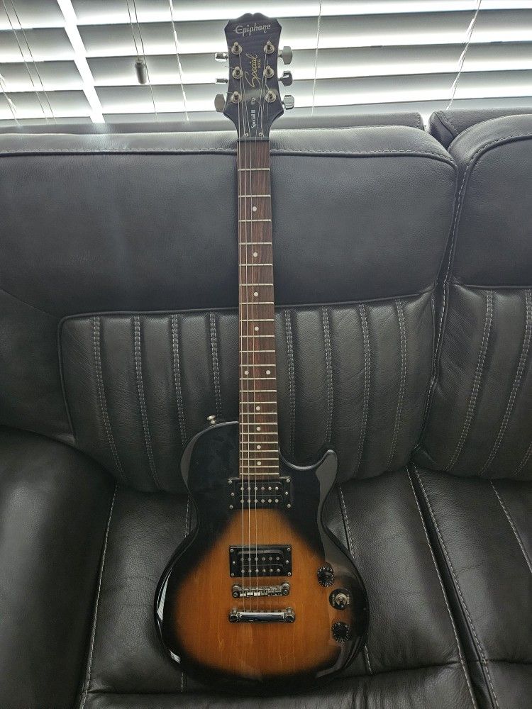 Epiphone Les Paul Special II Guitar 