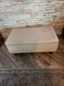 Chest- foot stool