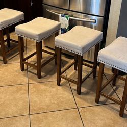 Set of 4 Barstools 