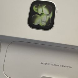 Apple Watch Series 11 42mm Open With Milanese Band New!!