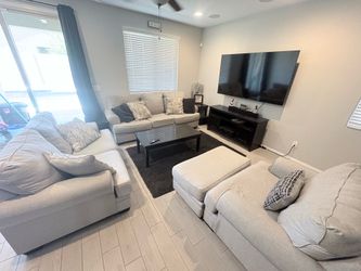 LIVING ROOM SET