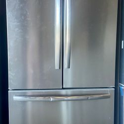 Frigidaire-Gallery-28.8 cu. ft. French-Door-Refrigerator