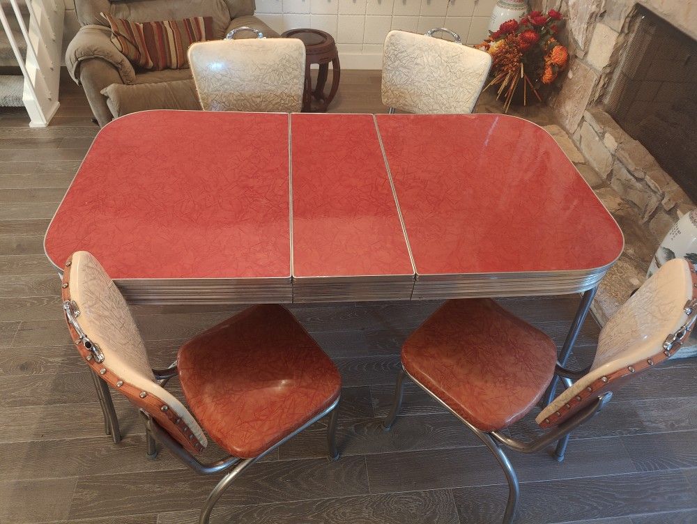 Retro vintage 50s 60s Dinette Set Table Chairs