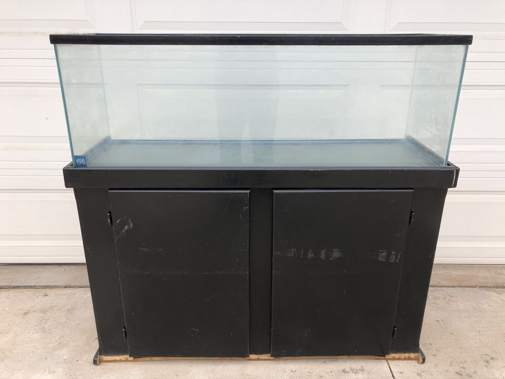 60 Gallon Glass Aquarium Fish Tank for Sale in Highland, CA - OfferUp