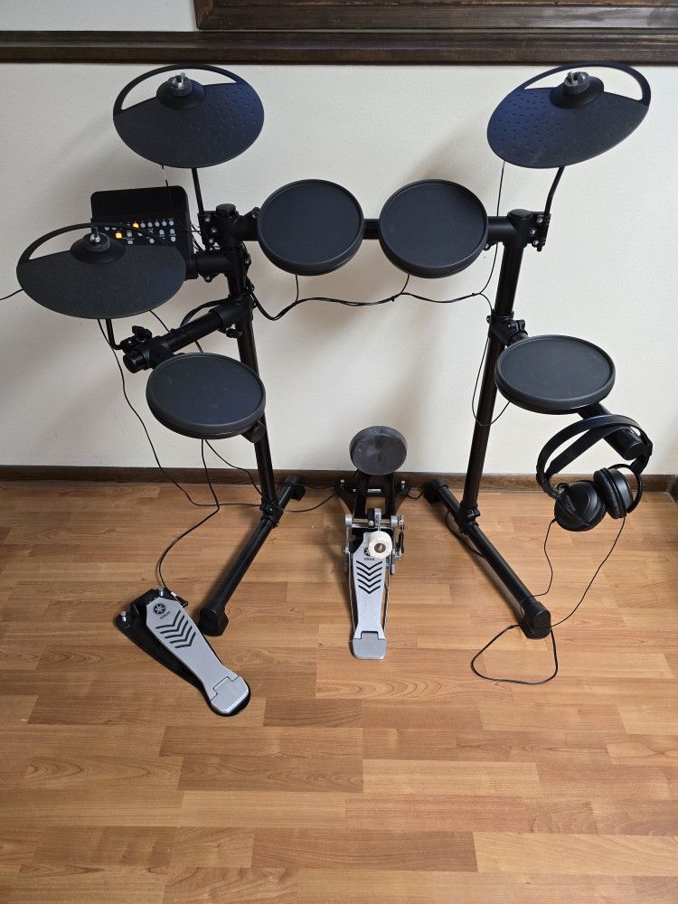 Yamaha DTX430K Electronic Drum Kit – Like New – Complete Set with Box