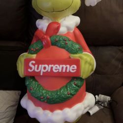 Supreme 3 Foot Grinch Decoration