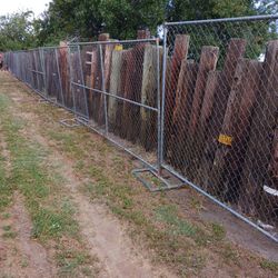 Temporary  Fences  60. Each