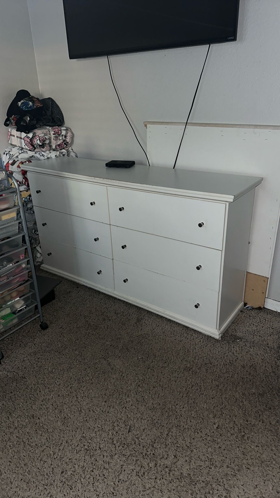 FREE DRESSER