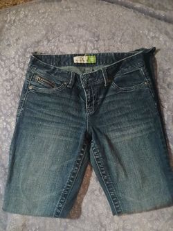 Women Aeropostle Jeans w/ Accents