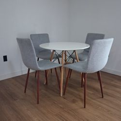 Table Set