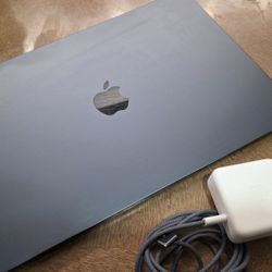 Like New MacBook Air M2 – 15" / 24GB RAM / 1TB – Barely Used