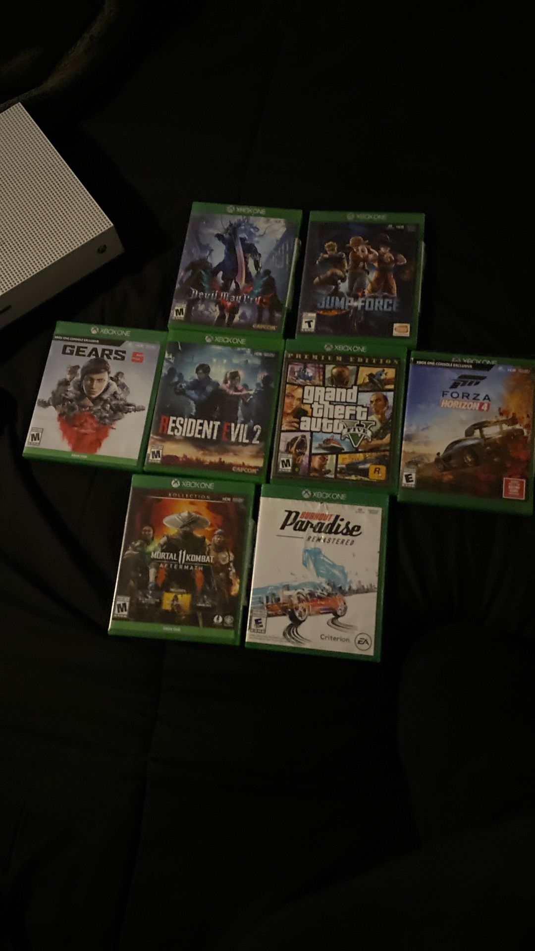 Comes With All The Games The Controller And The Rgb Light Batteries The Xbox Runs Really Well Just Has Two Dents On The Frame 