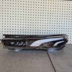 2020 2021 2022 HYUNDAI PALISADE HEADLIGHT HEADLAMP DAY TIME RUNNING LAMP LIGHT LEFT DRIVER SIDE LH USED ORIGINAL OEM (SCRATCHES)