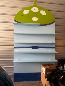 Toy Story Alien party favor holder
