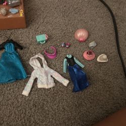 Toy Doll Clothing And Accessories 
