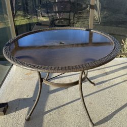 Outdoor Table With Chairs 