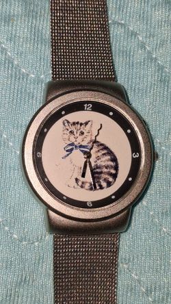 Adorable Avon Meowing Cat Kitten Watch With Meow Sound AVO17QS Mesh Band