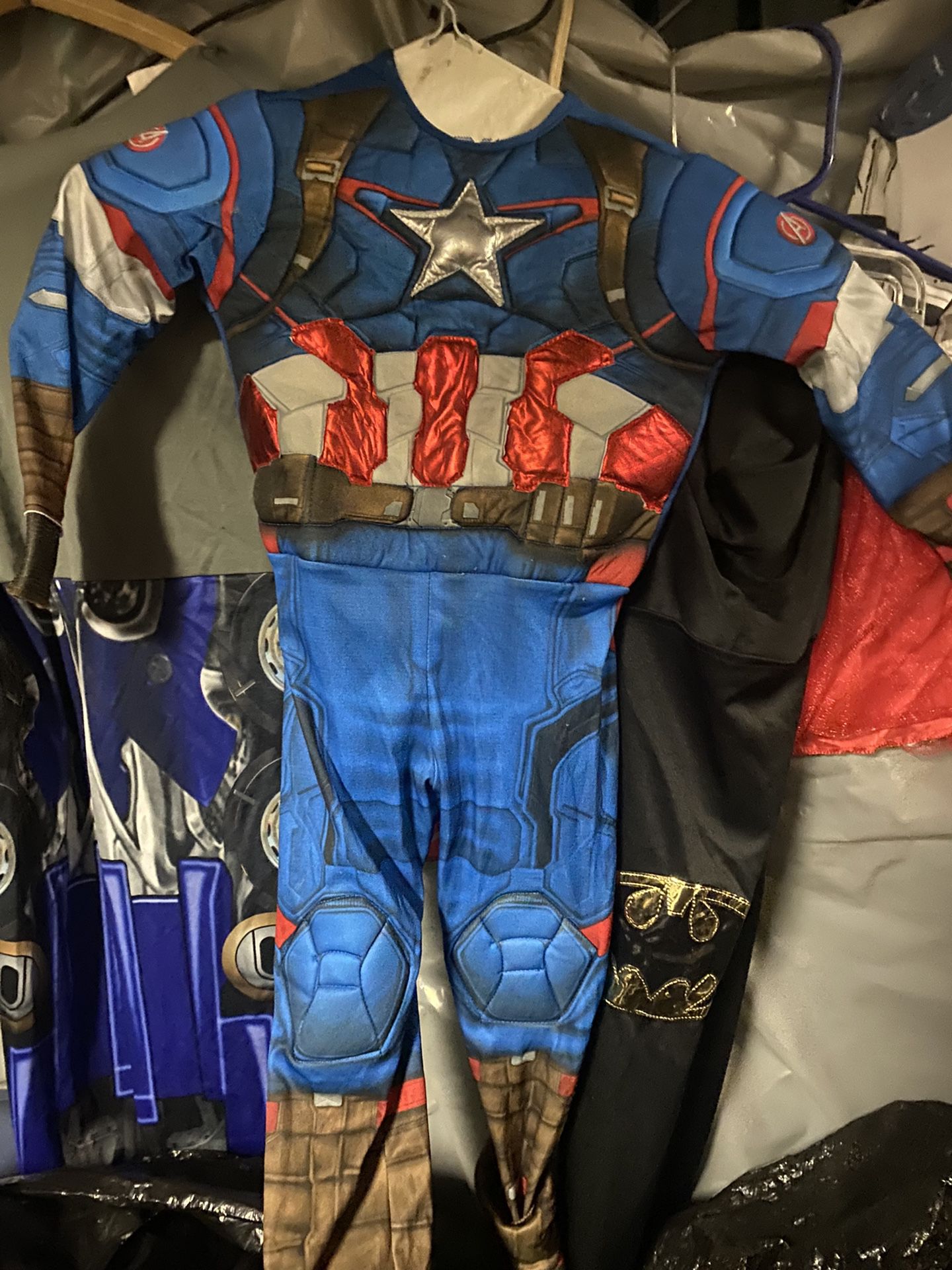 captain america halloween costum for kids 1$ good condition 