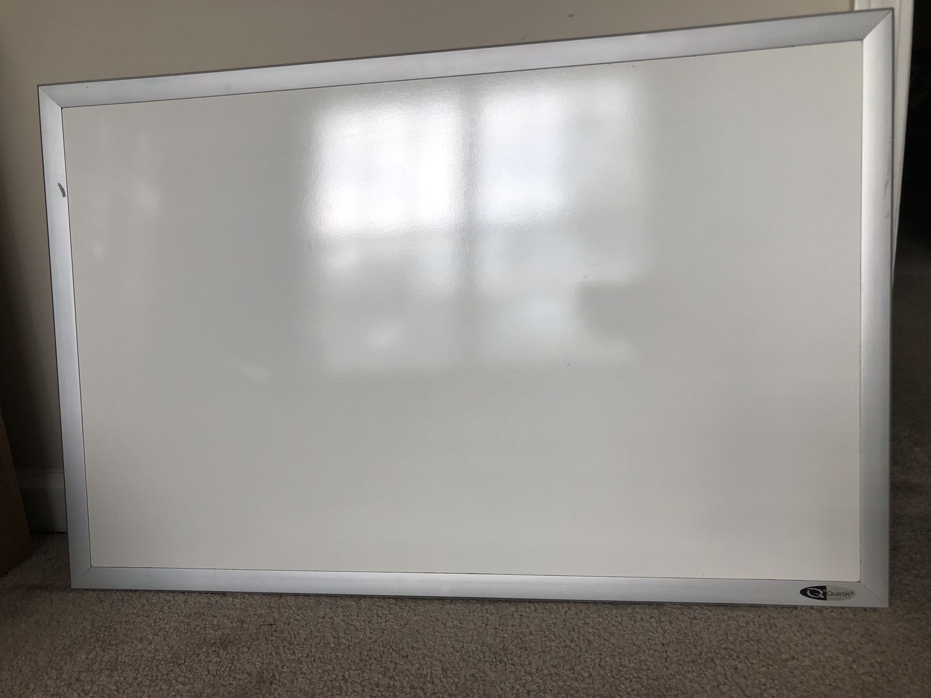 Dry erase marker board