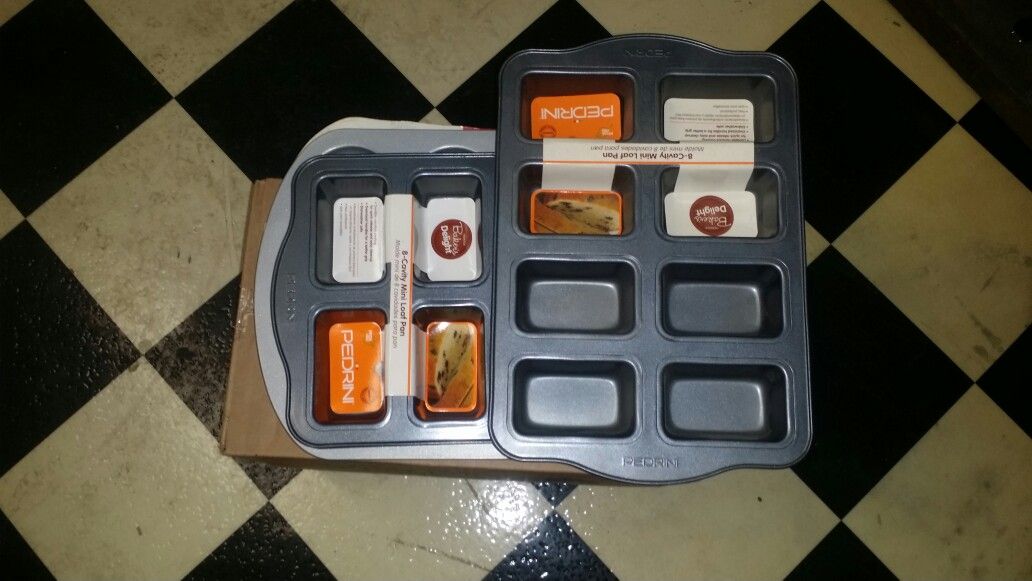 Non stick new baking pan shapes muffins rolls cookies see pics