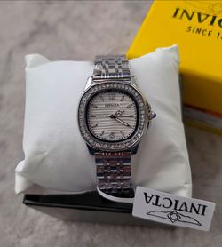 BRAND NEW - Invicta Women's Wildflower Watch, 31mm, Steel Band, Silver Dial, Luminescent Hands