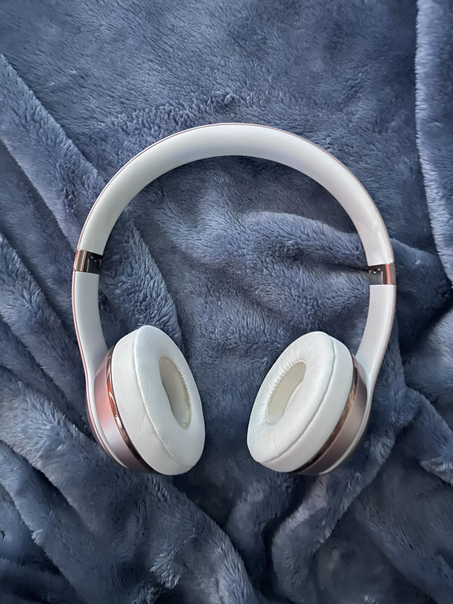Rose Gold: Beats Headphones