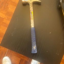 ESTWING HAMMER