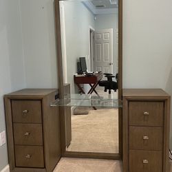 GORGEOUS VANITY SET 