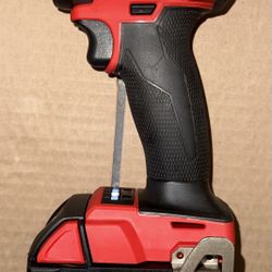 M18 FUEL 1/2" Compact Impact Wrench With 5.0 XC Resistant Battery 