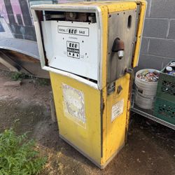 Vintage Gas Pump