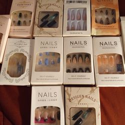 14 Sets Of Press On Nails