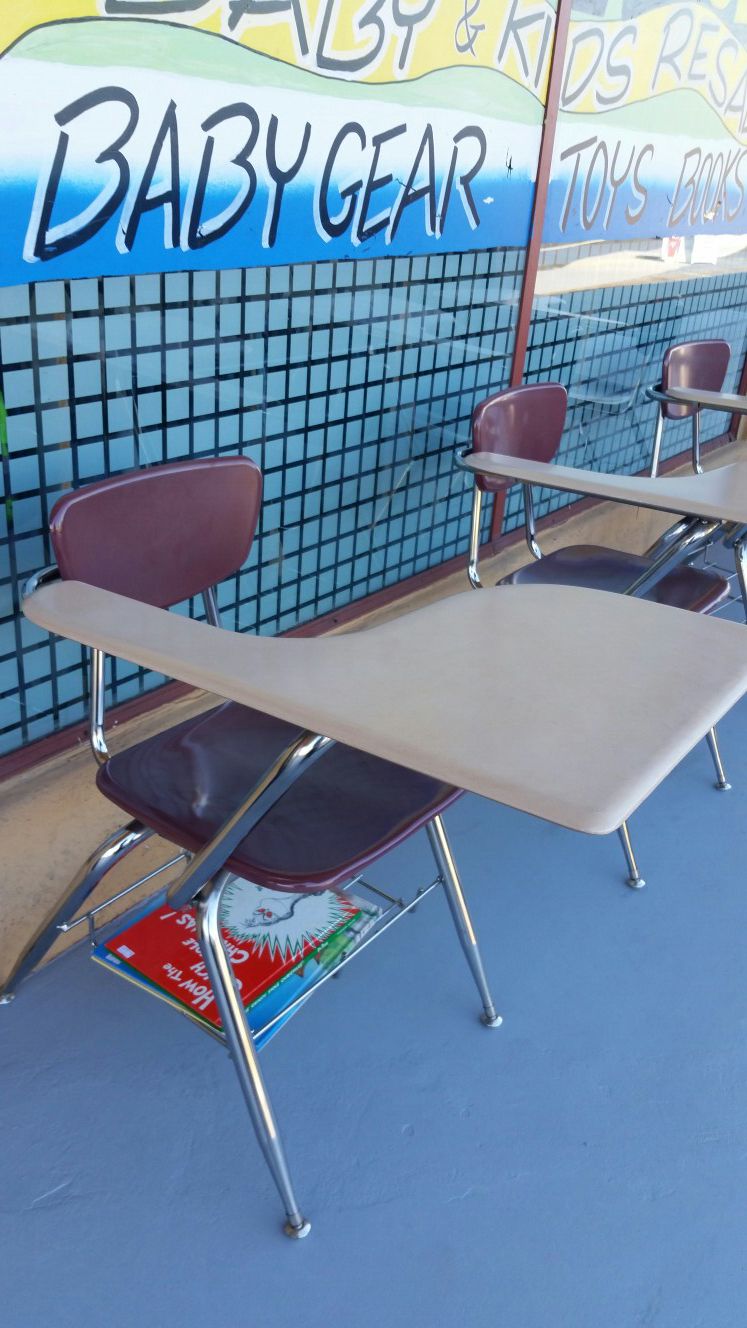 Kids Desk/Chair