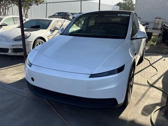 2026 Tesla Modelo Y